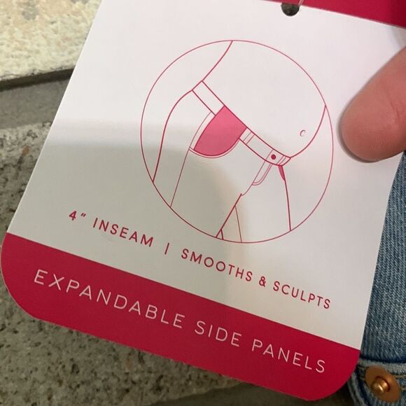 3for$20 NWT Maternity shorts jeans multiple sizes select your size - Picture 4 of 5